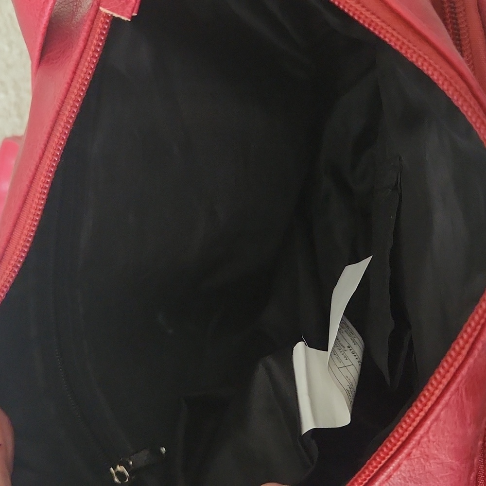Red Purse - Picture 5 of 6